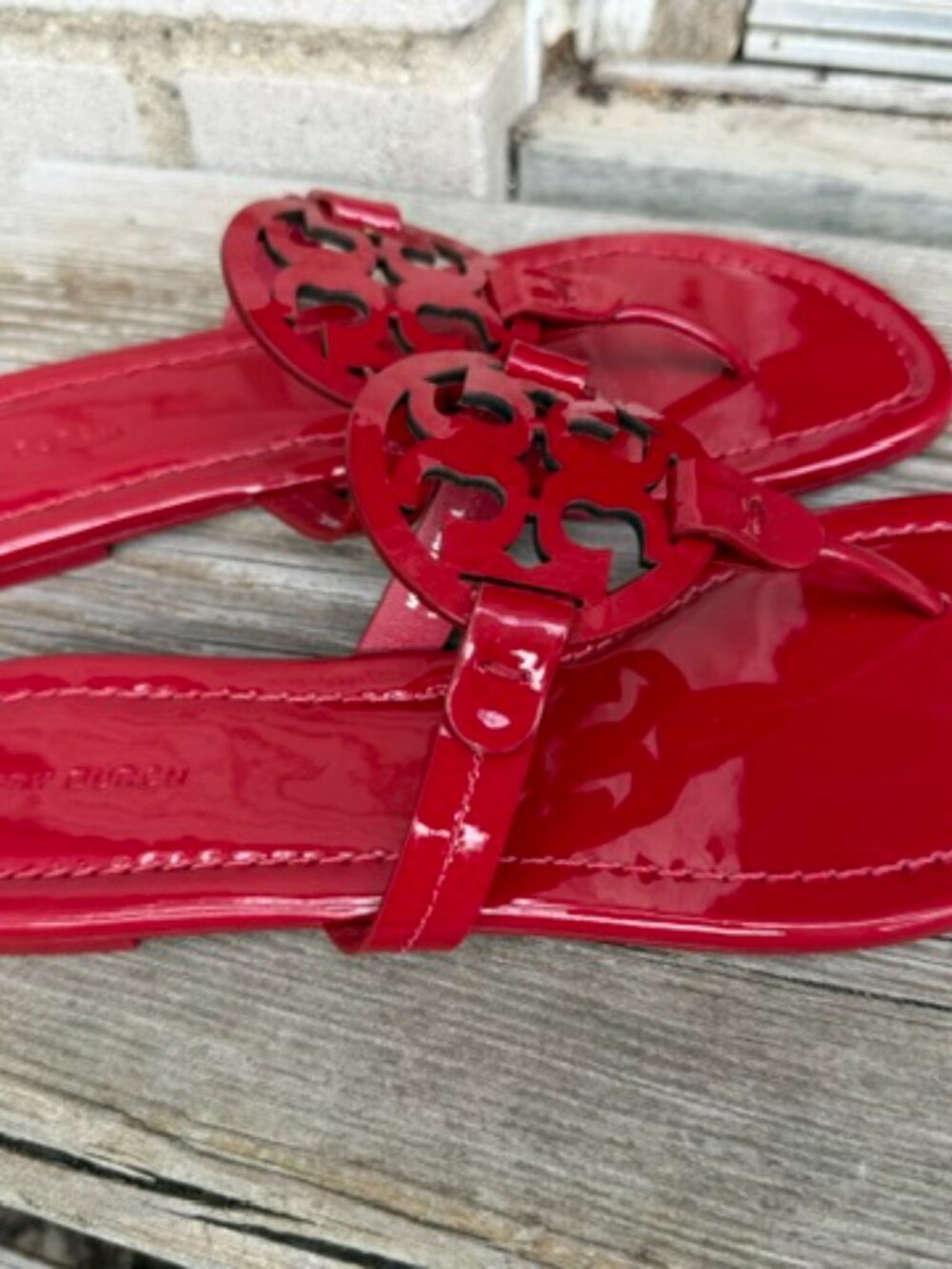 Tory Burch Designer Miller Red Patent Leather Sandals Flip Flop Thong 8 - Picture 4 of 8
